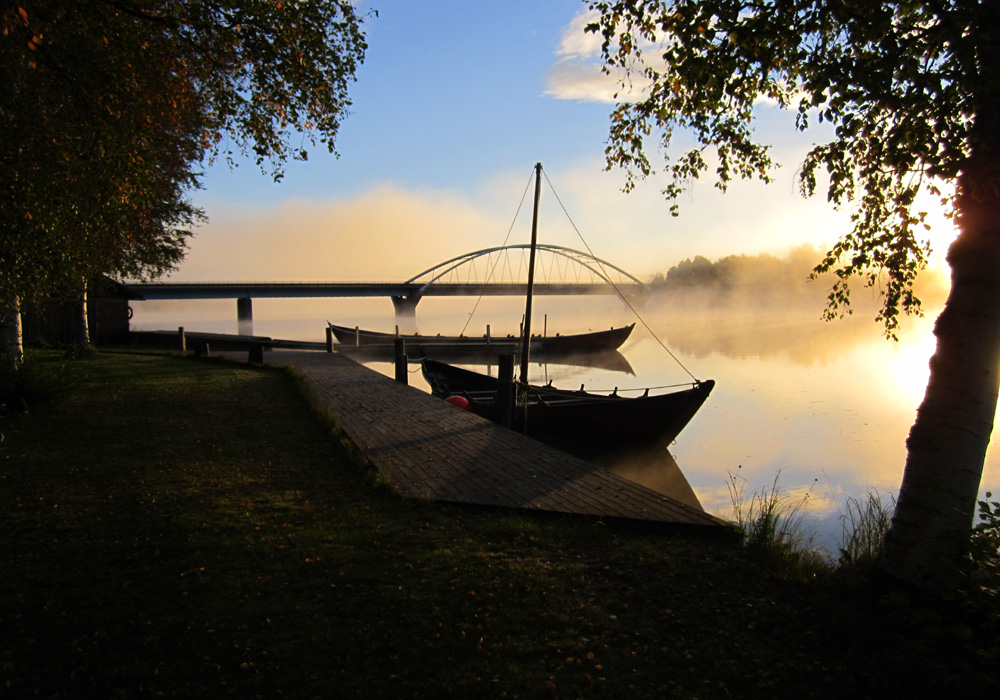 2012 - Höstmorgon vid båthuset